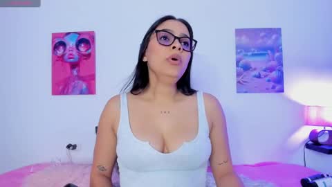 mai  online show from October 9, 7:19 pm