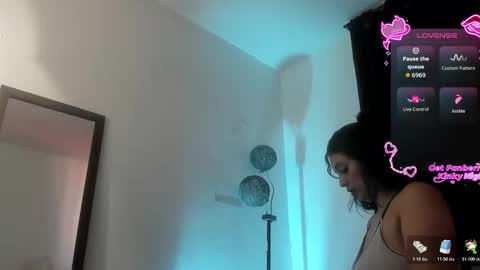 maitte_love online show from November 25, 12:15 pm