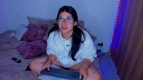 majito online show from April 9, 6:19 am