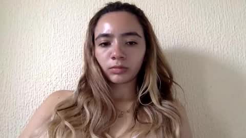 majo_gomezz online show from June 4, 4:24 pm
