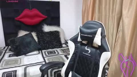 Celeste Bonet  online show from December 3, 12:17 pm