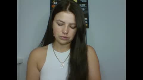 make_mesmile online show from September 8, 5:23 pm