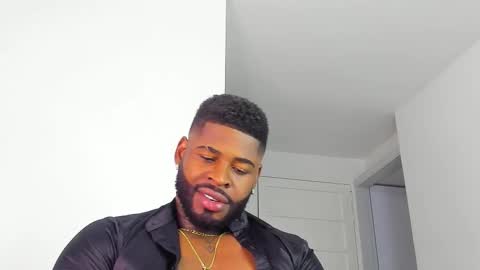 Makonnen online show from November 17, 5:32 am