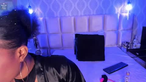 malaaiikaa online show from February 19, 8:10 pm