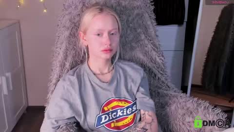 Malena online show from November 20, 10:25 am