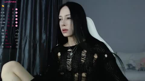 piu online show from February 21, 5:05 pm