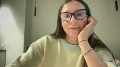 Snapshot of malina568708 chatting on October 20, 2:33 pm malina568708 online show from October 20, 2:33 pm