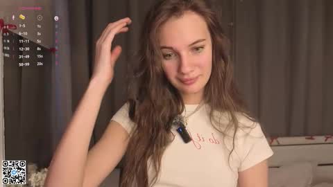 Evelyn online show from March 5, 4:32 am