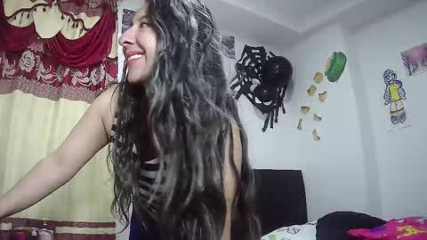 Snapshot of malishka_fox chatting on October 15, 3:21 am Malishka online show from October 15, 3:21 am