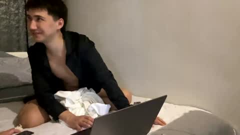 Malleq and Tim online show from April 3, 8:16 pm