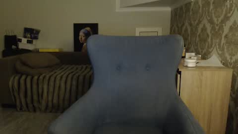 mallinia online show from April 19, 6:10 pm