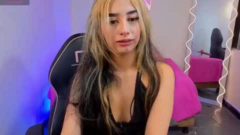 Malory  online show from September 15, 11:33 am