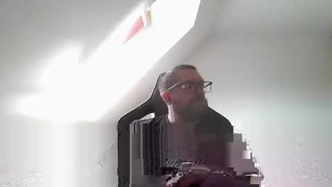 breton online show from February 1, 12:02 pm