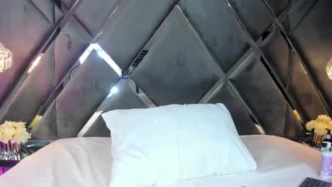 Malu online show from March 24, 5:19 pm