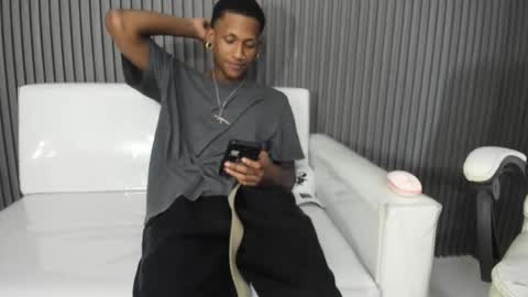 man_san11 online show from December 21, 7:20 pm