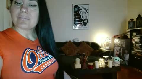 mandaloriangirlsfight online show from April 10, 7:18 pm