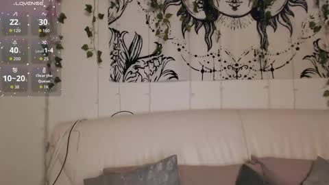 Mandy online show from December 5, 3:32 pm