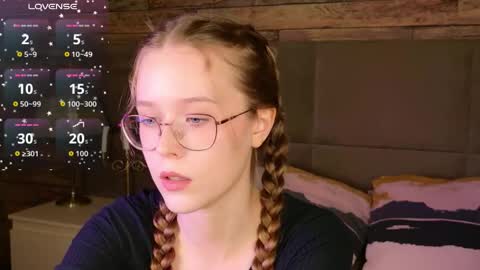 Snapshot of mandymilson chatting on September 23, 2:44 pm Mandy online show from September 23, 2:44 pm