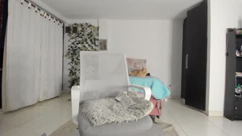 MARY  online show from January 3, 2:32 am