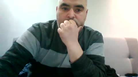 Snapshot of manu00004 chatting on December 21, 8:28 am marine lopez online show from December 21, 8:28 am