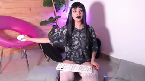 Snapshot of manu_velez_ chatting on February 26, 1:14 am Manu Velez online show from February 26, 1:14 am