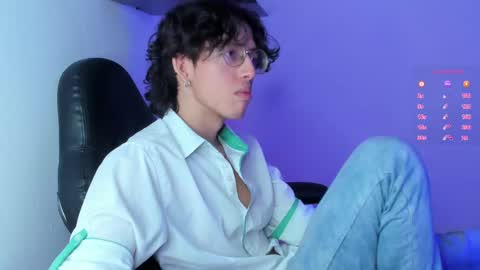 Snapshot of manu_vera8 chatting on March 1, 10:53 pm Manuel online show from March 1, 10:53 pm
