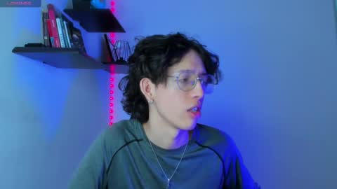 Snapshot of manu_vera8 chatting on February 15, 8:22 pm Manuel online show from February 15, 8:22 pm