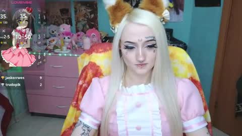 Manuela online show from May 22, 9:21 pm