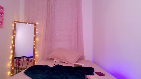     online show from December 17, 7:26 am