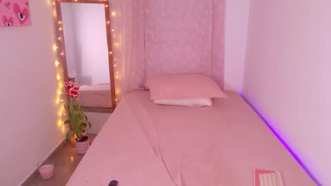     online show from January 17, 12:36 pm