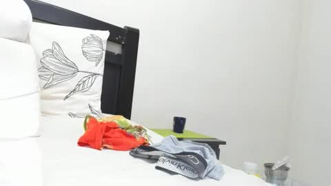 Mara online show from November 6, 3:04 pm