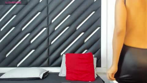 Mara  online show from September 29, 11:15 pm