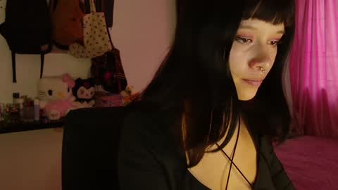 Snapshot of marceline_0 chatting on December 12, 9:37 pm Marceline  online show from December 12, 9:37 pm