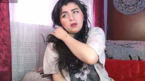 Snapshot of marceline_uu chatting on October 5, 1:41 pm M A R C I online show from October 5, 1:41 pm