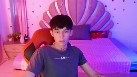 Marco  online show from April 16, 9:39 pm