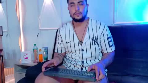 marcus_aress online show from May 22, 9:54 pm