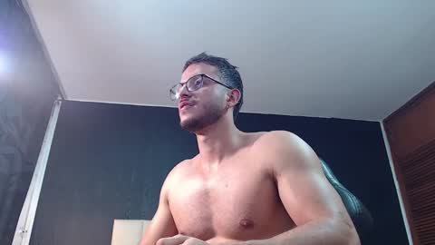 marcus_lafourt online show from December 24, 5:16 am