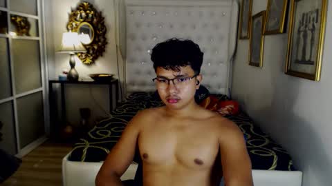 marcusmason1 online show from December 16, 2:01 pm