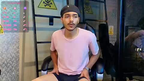 Snapshot of marcusrain_ chatting on September 18, 11:20 pm Marcus online show from September 18, 11:20 pm