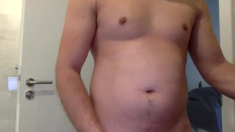 marcwholoves26 online show from January 10, 9:48 am