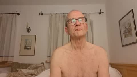 marginalie online show from November 27, 6:26 pm