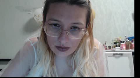 margo_shine online show from May 18, 10:27 pm