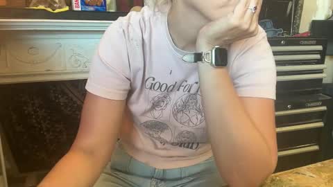 Elle online show from November 2, 8:42 pm