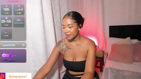 V A N E S S A  online show from November 2, 6:13 am