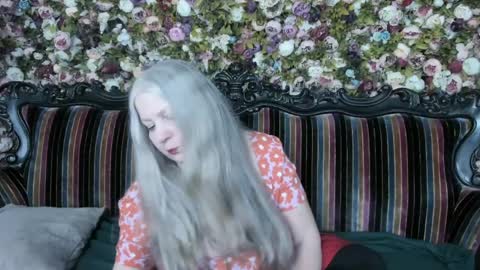 Maria online show from April 1, 11:01 pm