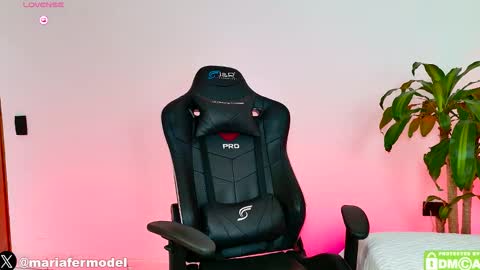 Maria Fer online show from December 3, 7:25 pm