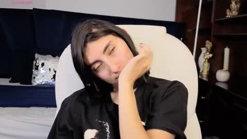 Maria online show from November 15, 7:37 pm