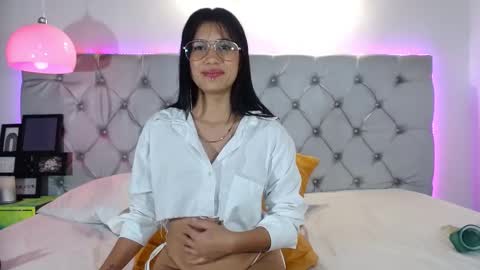 Mariana Guerra online show from March 5, 8:32 pm