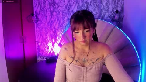 Snapshot of mariam__cute chatting on October 21, 11:37 am online show from October 21, 11:37 am
