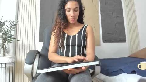 Marian online show from February 10, 11:57 am